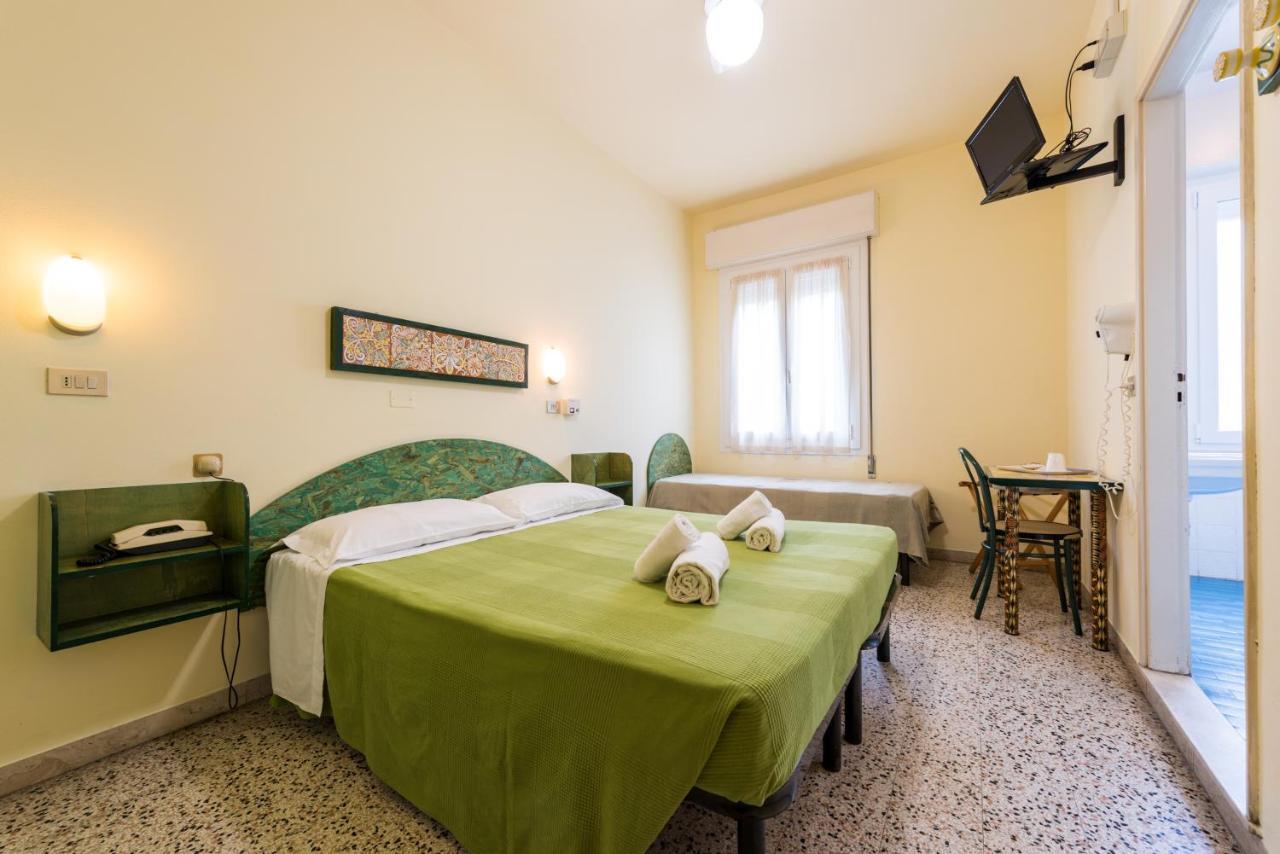 Hotel Villa Rosa Cesenatico Exterior photo